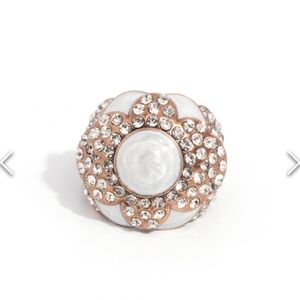 Pearly Podium Copper Ring Sz 6-10 Stretchy